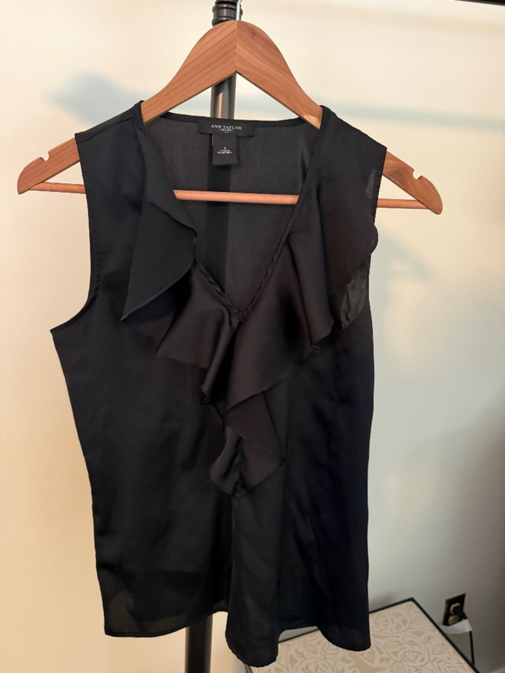 Ann Taylor Silky Ruffle Front Sleeveless Top Blouse - Black